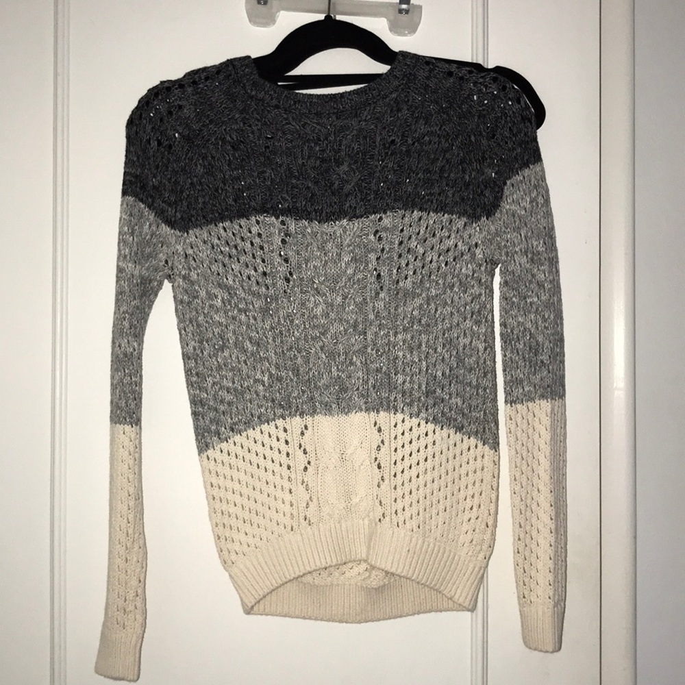 NWOT Women’s Small Sweater